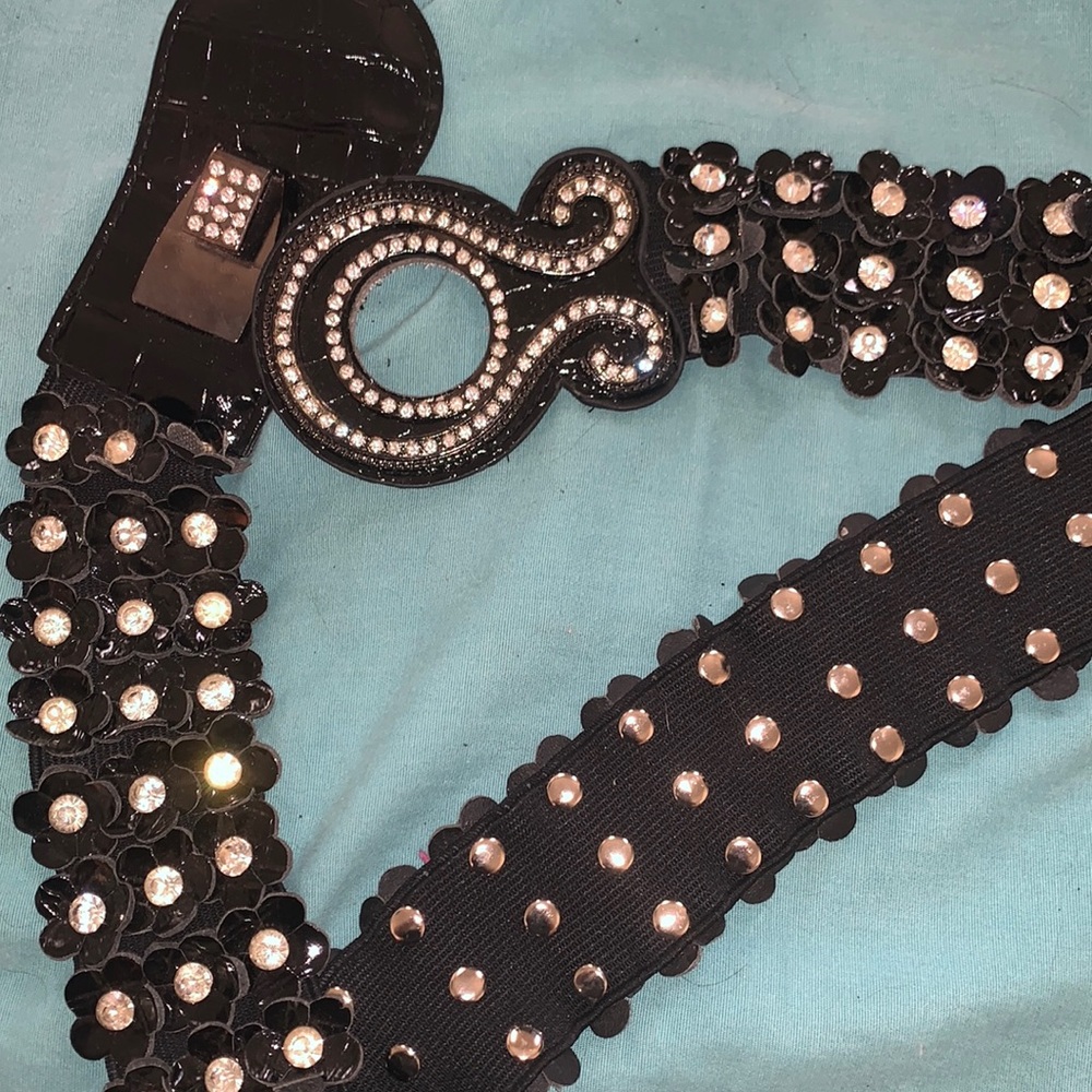Black Faux Leather Flower elastic Belt